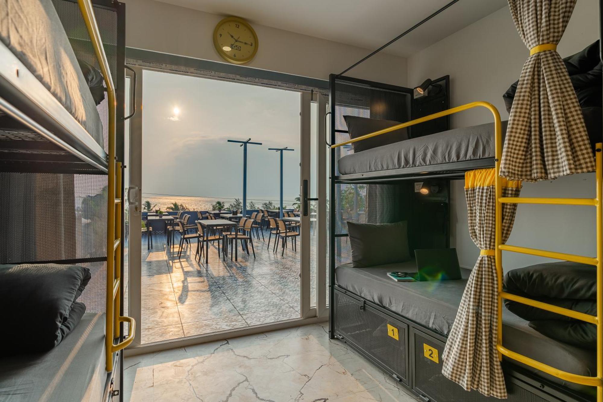 The Hosteller Goa, Mandrem Exterior photo